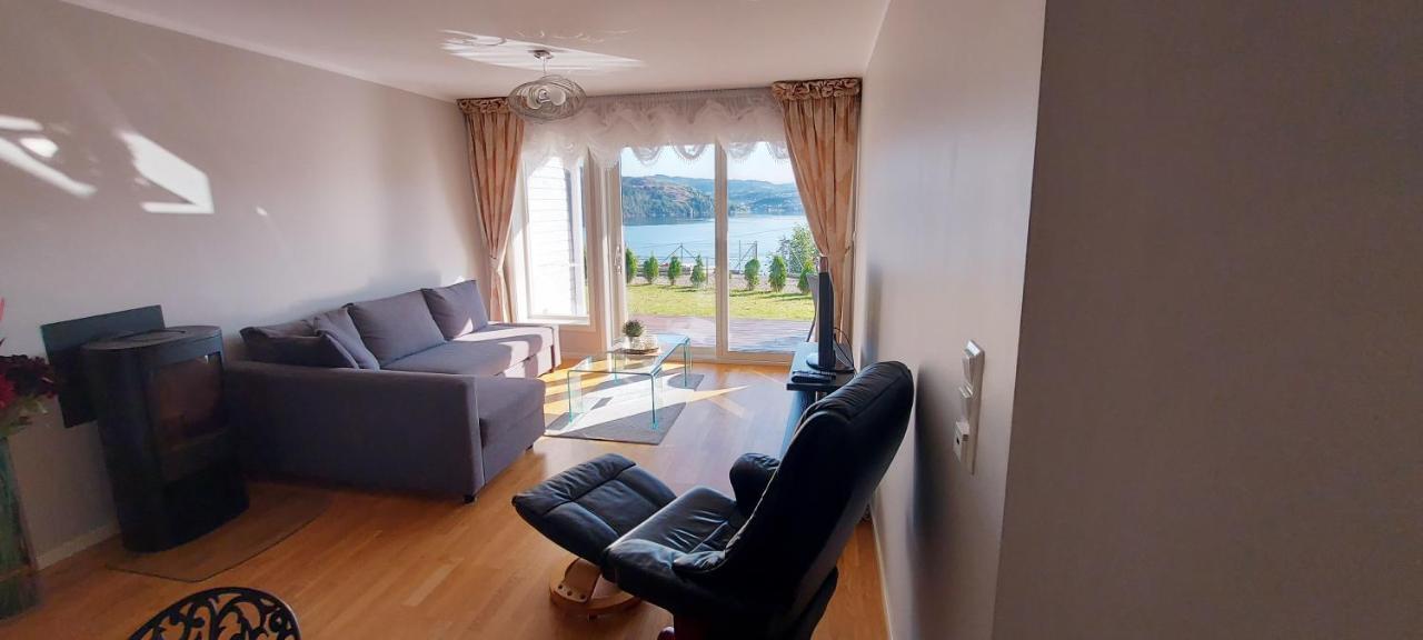 Bjornestrand Fjordside View Bergen Exterior photo